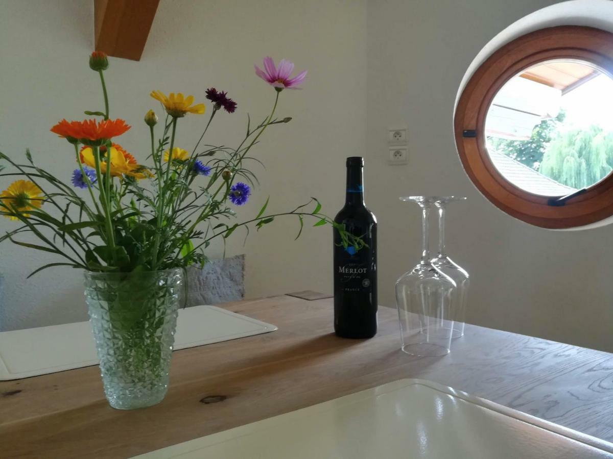 Apartment Grosszuegige Helle Bis 4 Personen In Chalampe, Elsass *